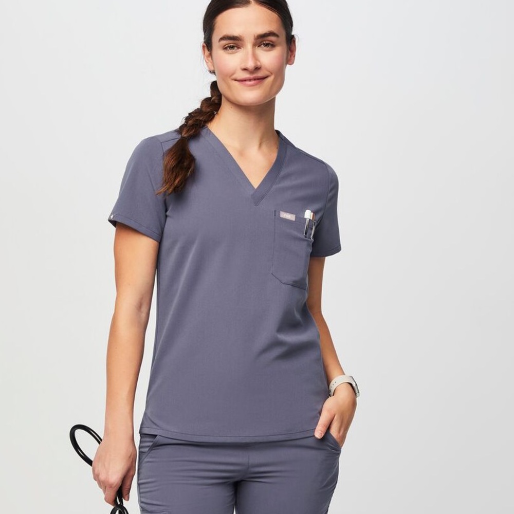 Figs scrub top